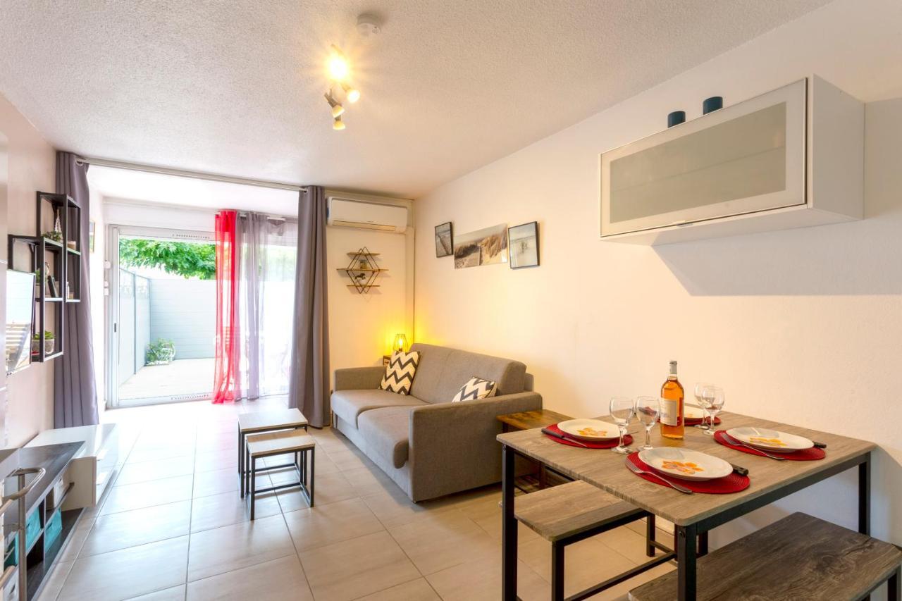 Beau Studio Avec Grande Terrasse ลา กร็องเดอ-ม็อต ภายนอก รูปภาพ