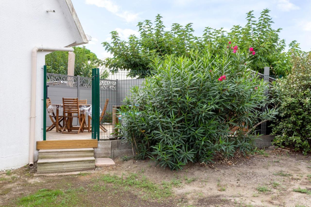 Beau Studio Avec Grande Terrasse ลา กร็องเดอ-ม็อต ภายนอก รูปภาพ